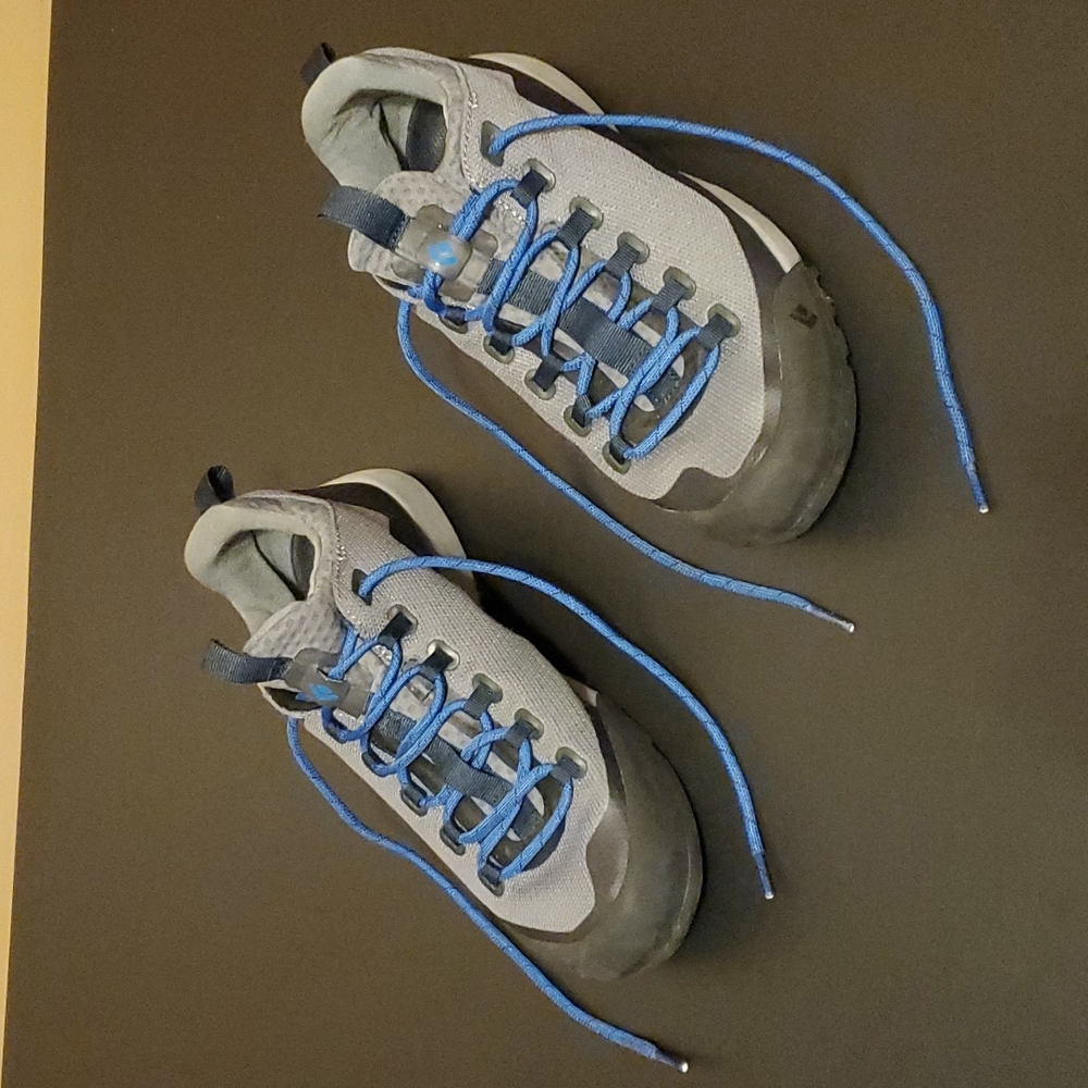 Black Diamond Approach Shoes. Men's US 9 1/2, grey w/black.